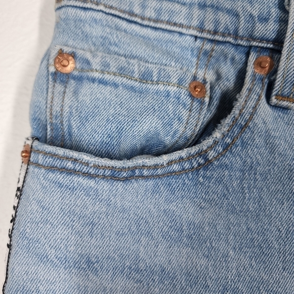 LEVI'S 501 BUTTON FLY LOGO SHORTS - Picture 5 of 9